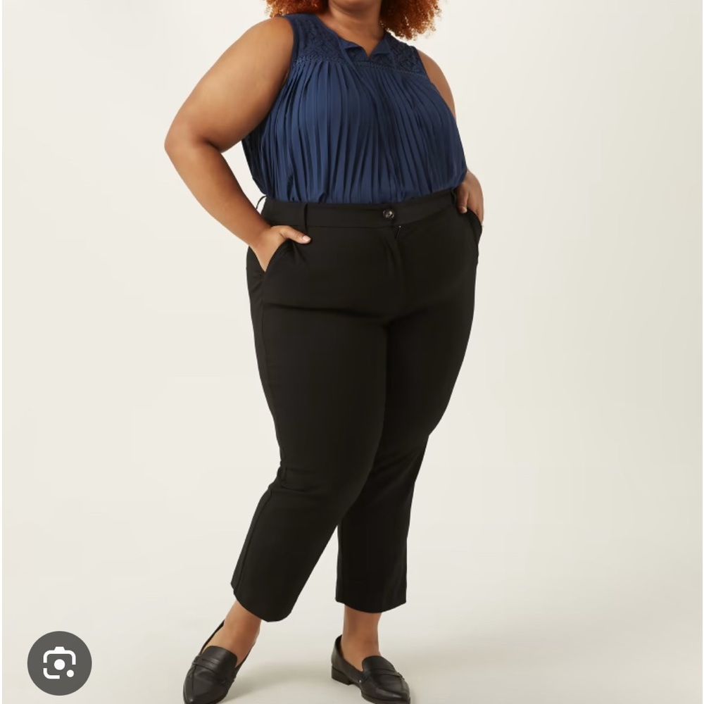 Ryan Wylde Paris Cropped Plus Size Black Pants Size 30